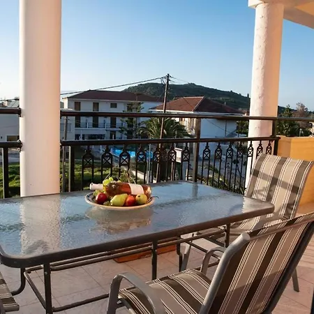 Διαμέρισμα Cozy Flat At Regina Αλυκανάς