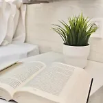Cozy Flat At Regina
